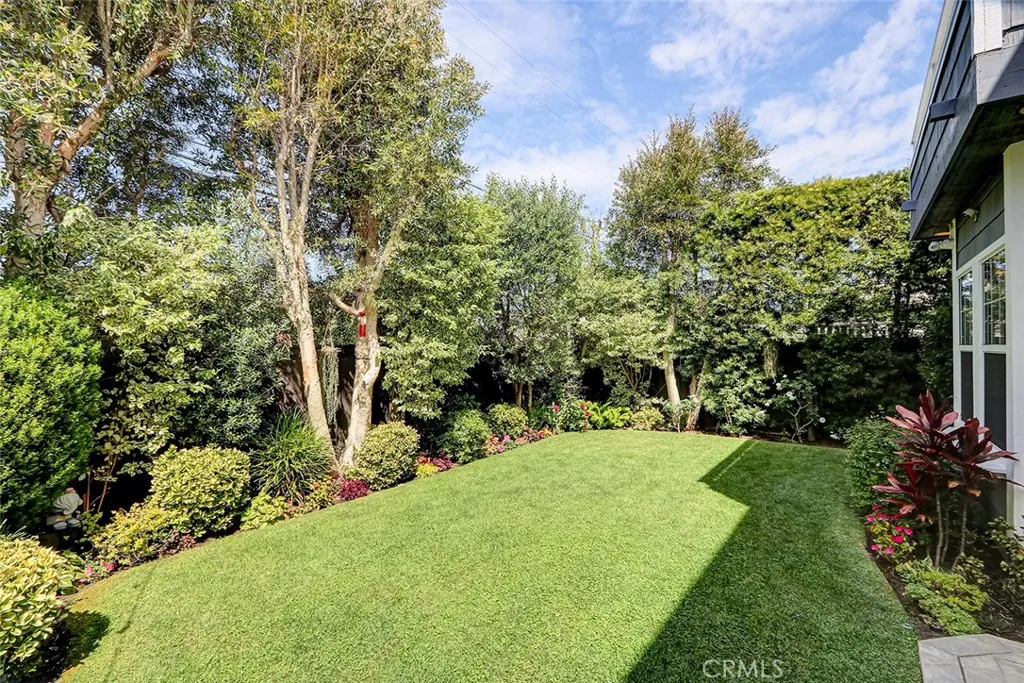 Additional image 32 of 2101 Lynngrove Dr, Manhattan Beach, CA 90266