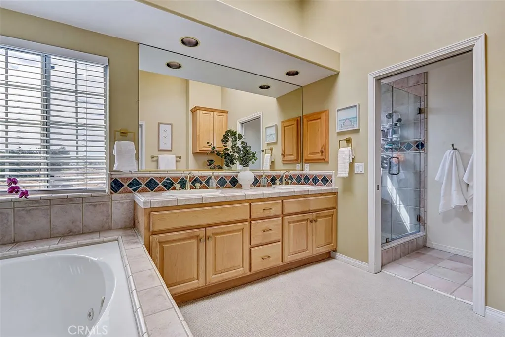 Additional image 96 of 2101 Lynngrove Dr, Manhattan Beach, CA 90266