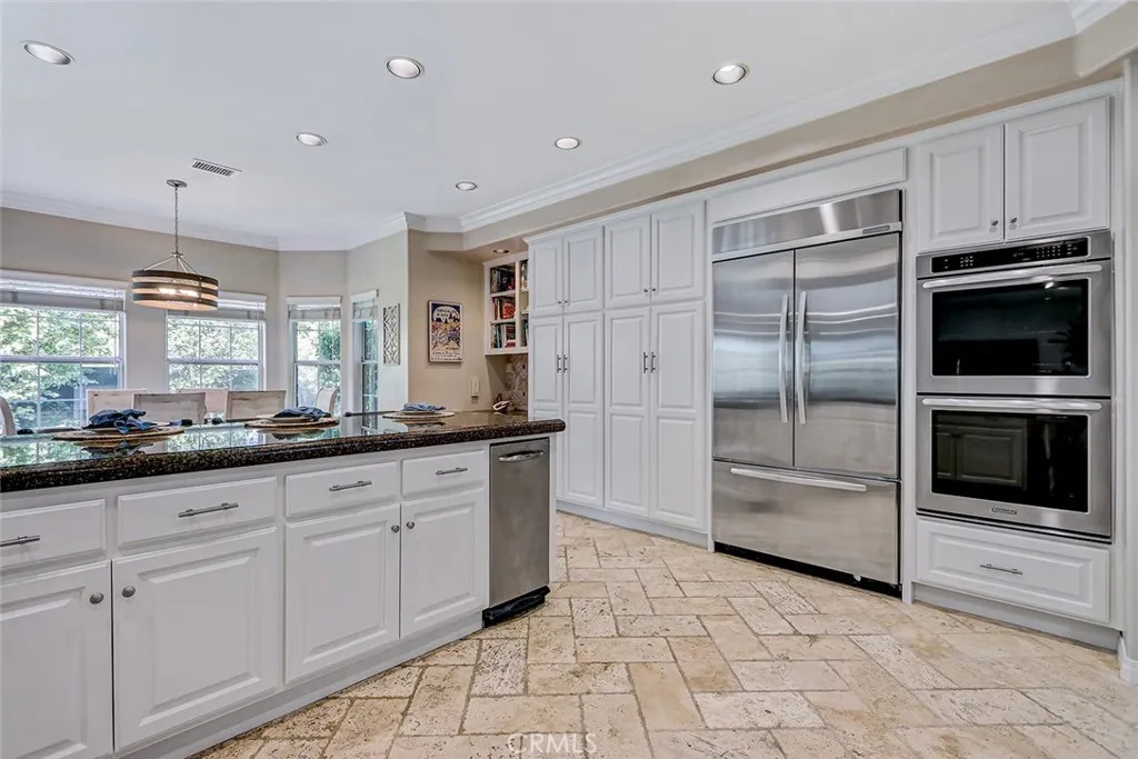 Additional image 75 of 2101 Lynngrove Dr, Manhattan Beach, CA 90266