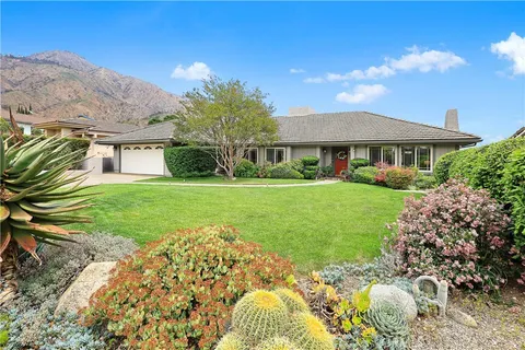 1958 Canyon Close Road, Pasadena, CA MLS: AR25082674