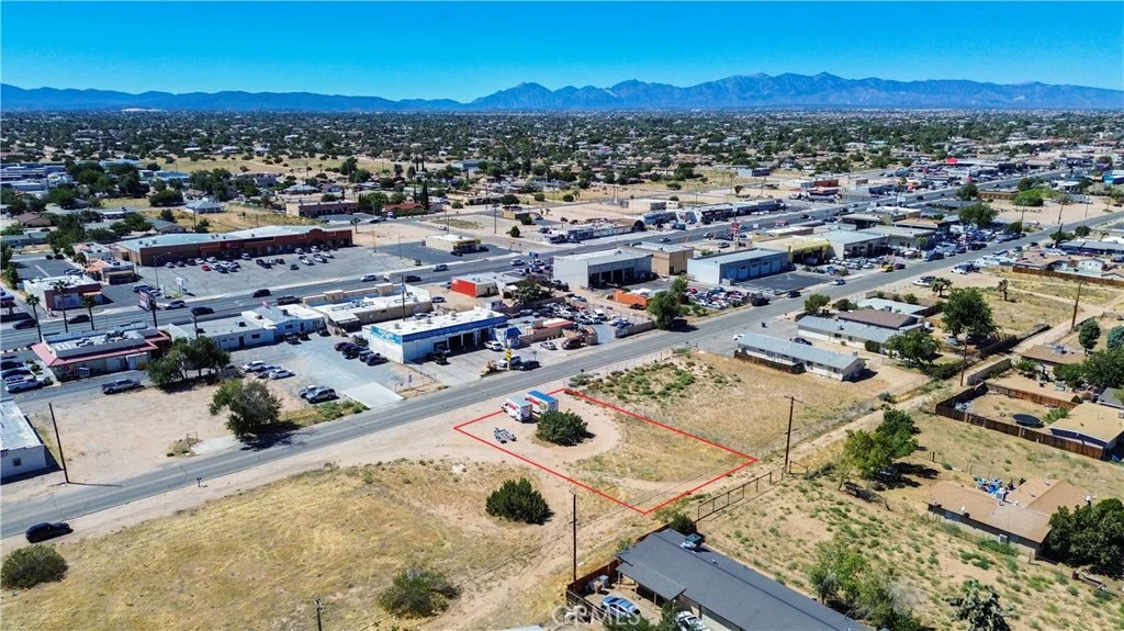 16288 Yucca Street, Hesperia, CA 92345