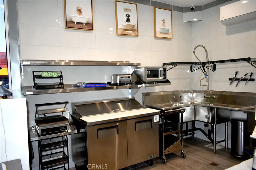 Additional image 4 of 453 S Glenoaks Boulevard, Burbank, CA 91502