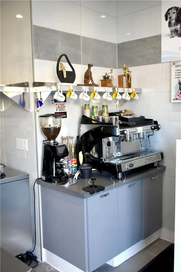 Additional image 22 of 453 S Glenoaks Boulevard, Burbank, CA 91502