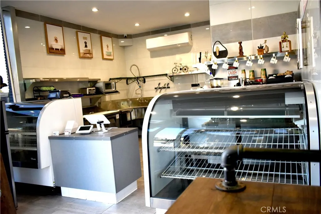 Additional image 19 of 453 S Glenoaks Boulevard, Burbank, CA 91502