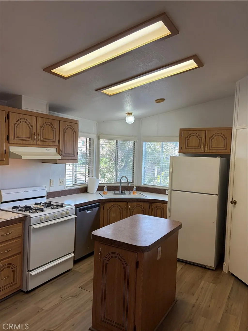Additional image 2 of 7051 Ellis Ave Unit 10, Huntington Beach, CA 92648