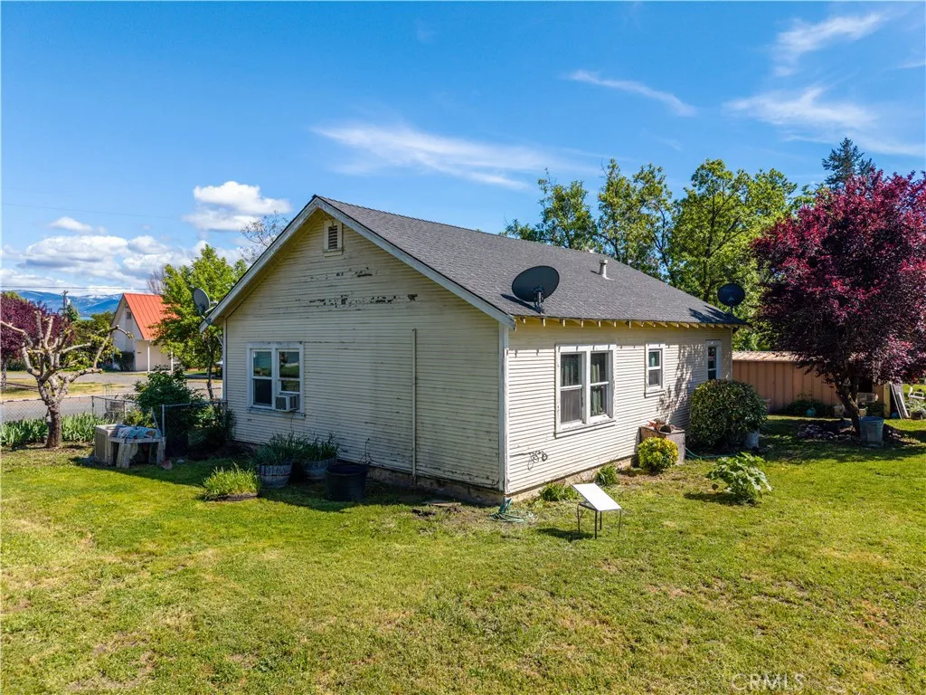 Additional image 8 of 76260 Perry St, Covelo, CA 95428