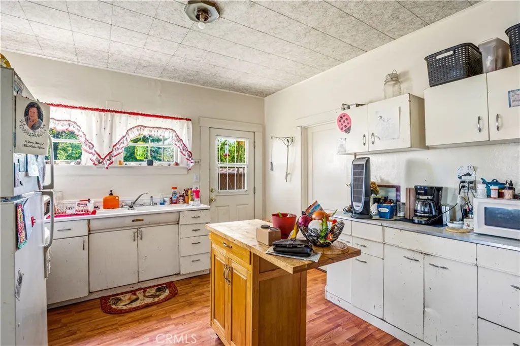 Additional image 35 of 76260 Perry St, Covelo, CA 95428