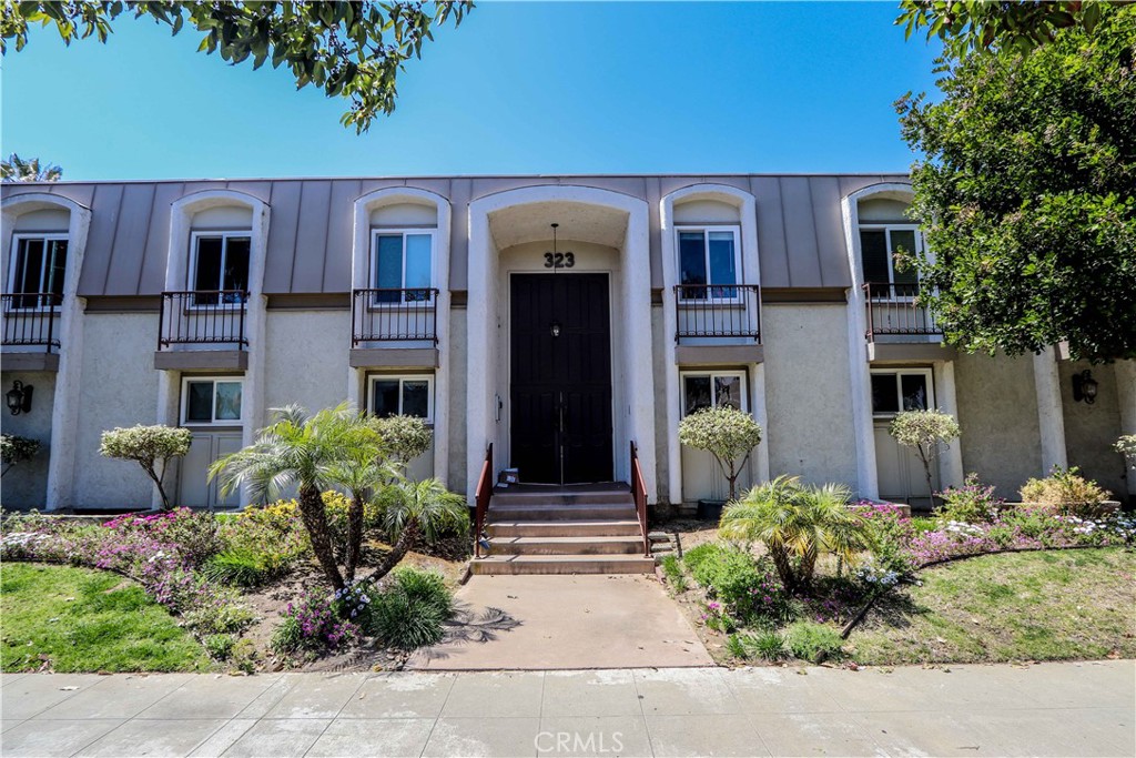 323 S Broadway 5, Redondo Beach, CA 90277 - MLS#: PW23051836