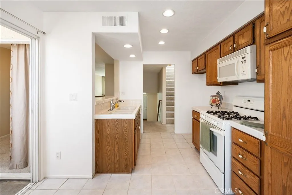 Additional image 40 of 5455 Sylmar Ave Unit 1402, Sherman Oaks, CA 91401