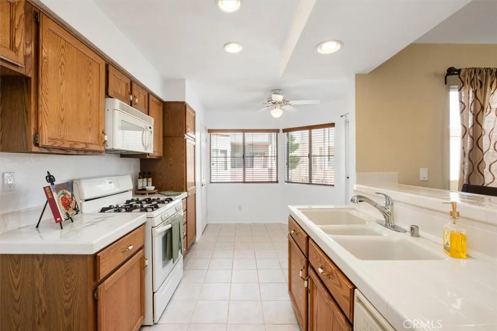 Additional image 37 of 5455 Sylmar Ave Unit 1402, Sherman Oaks, CA 91401