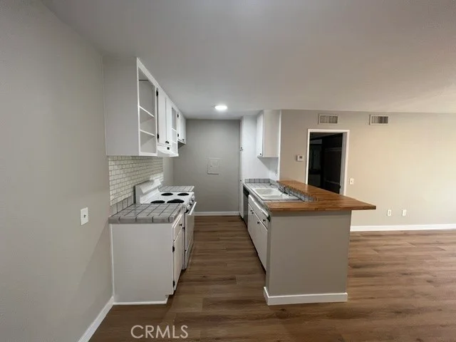 Additional image 25 of 23515 Lyons Ave, Valencia, CA 91355