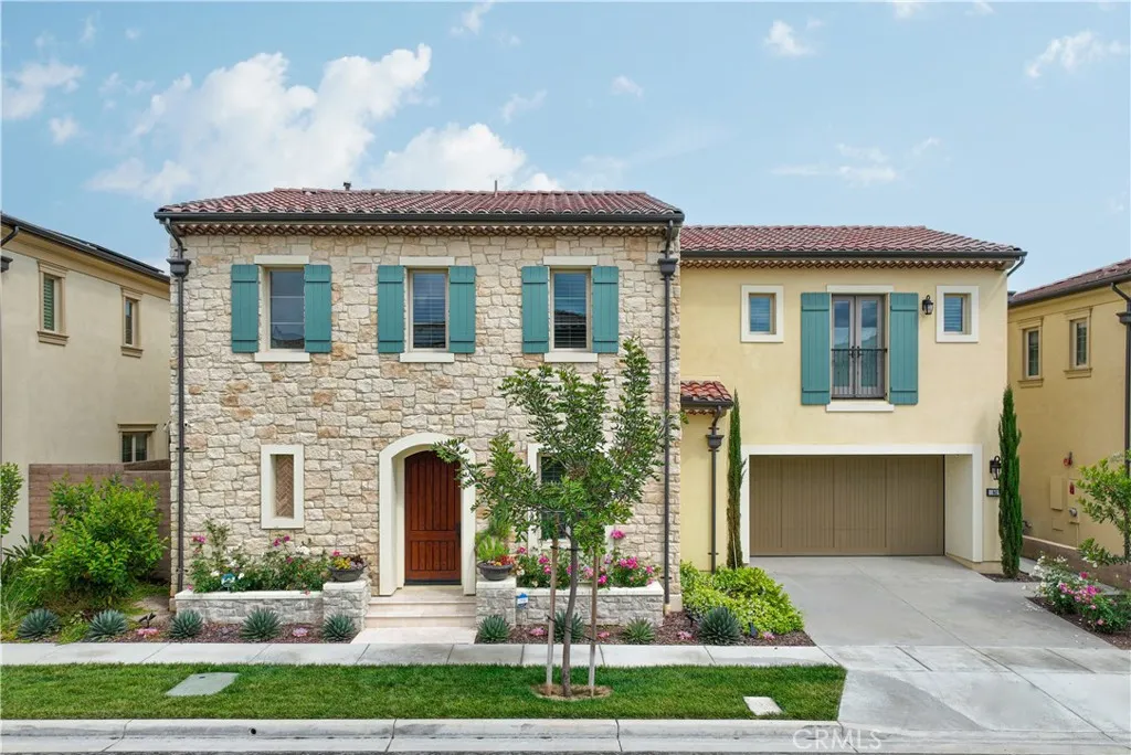 60 English Saddle, Irvine, CA 92602