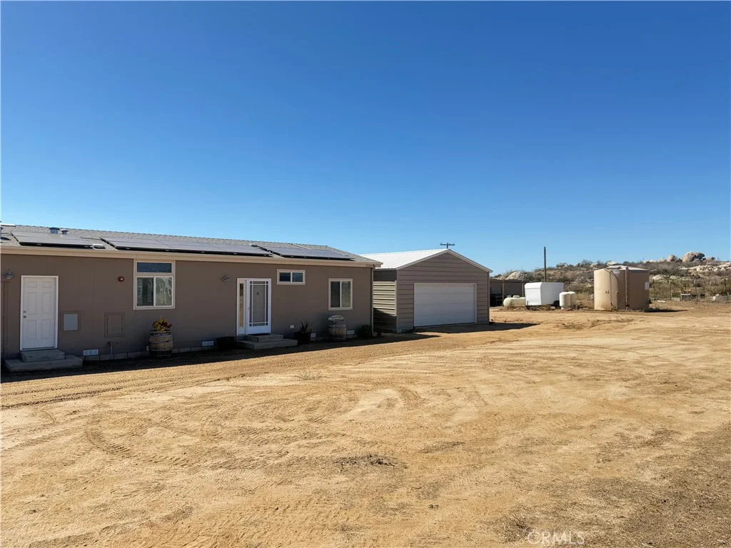 33801 Oak Drive, Hemet, CA 92544 photo 2