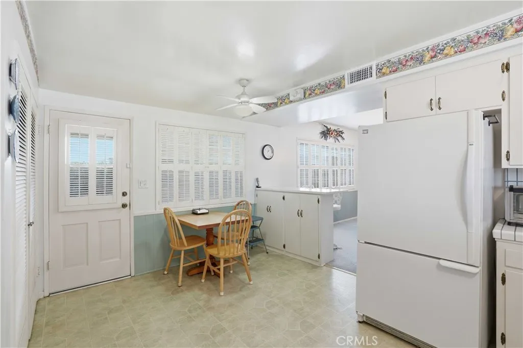 Additional image 38 of 14951 Gilmore St, Van Nuys, CA 91411