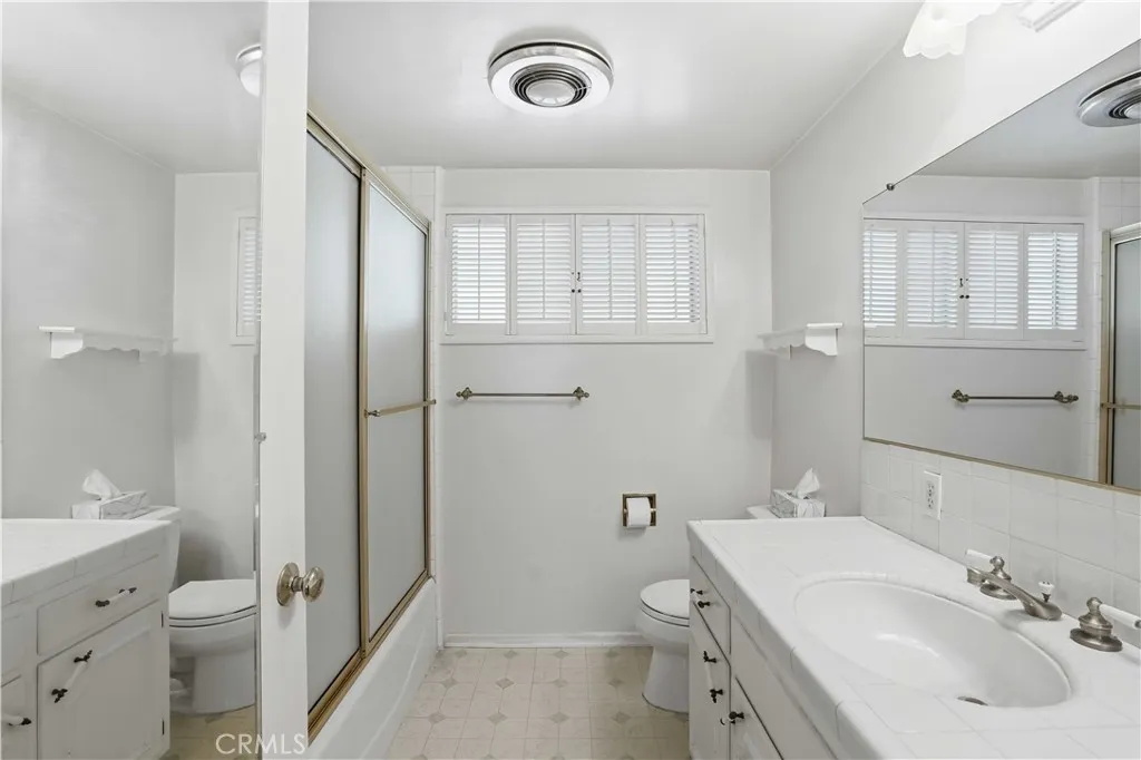Additional image 50 of 14951 Gilmore St, Van Nuys, CA 91411