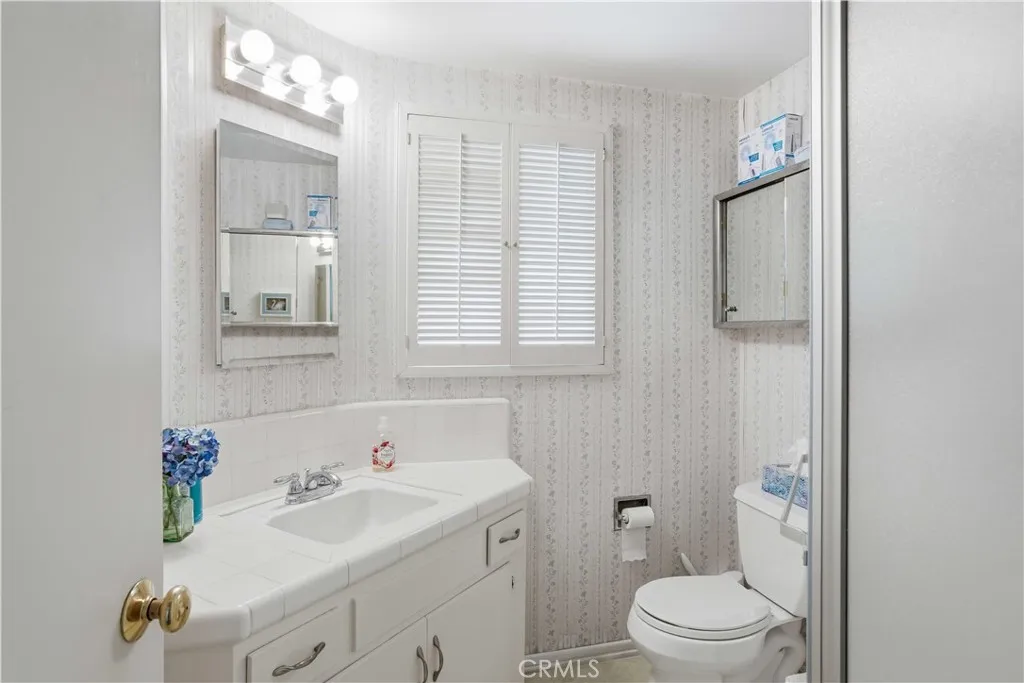 Additional image 14 of 14951 Gilmore St, Van Nuys, CA 91411
