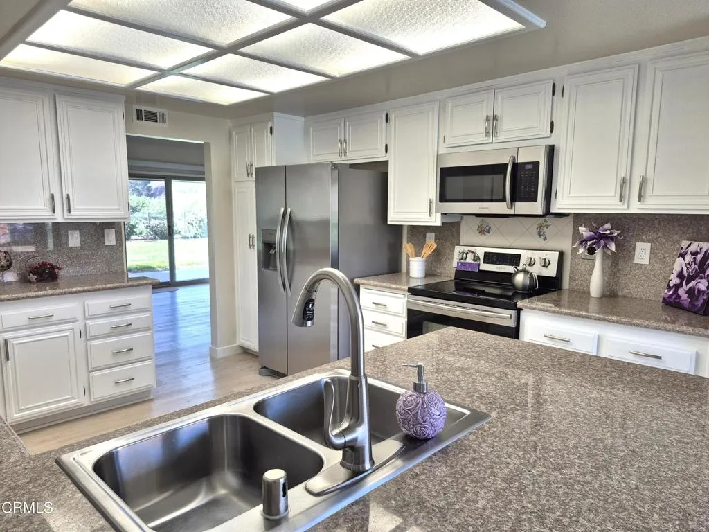 Additional image 77 of 42028 Village 42, Camarillo, CA 93012