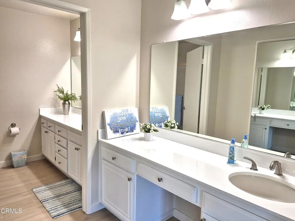 Additional image 18 of 42028 Village 42, Camarillo, CA 93012