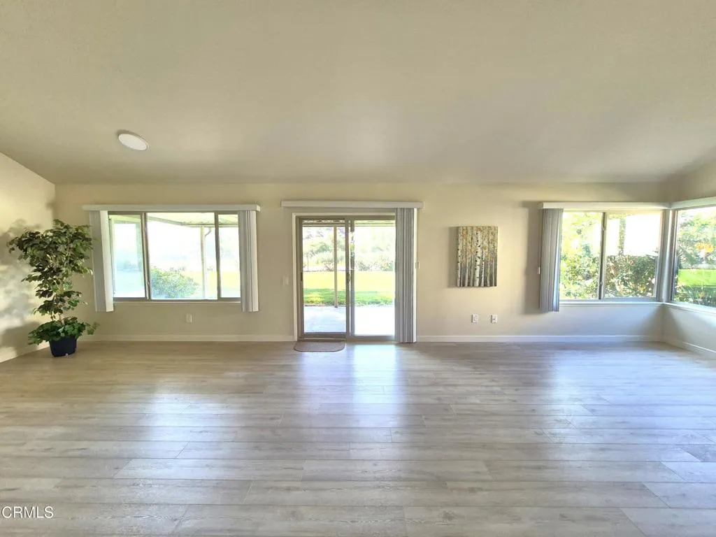 Additional image 5 of 42028 Village 42, Camarillo, CA 93012
