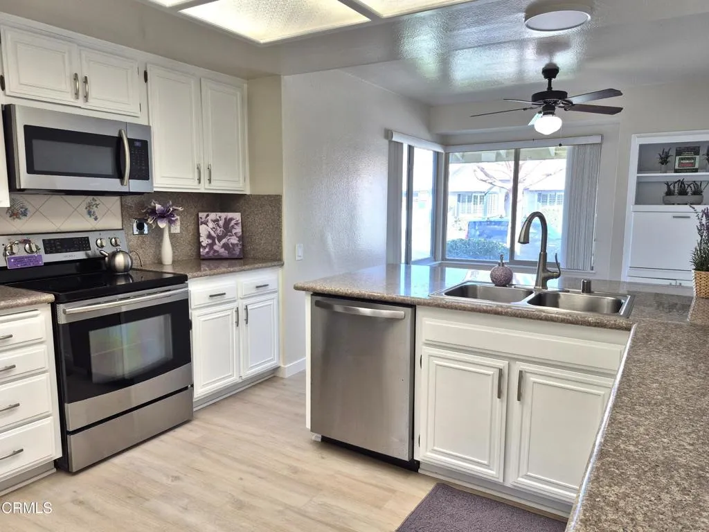 Additional image 74 of 42028 Village 42, Camarillo, CA 93012