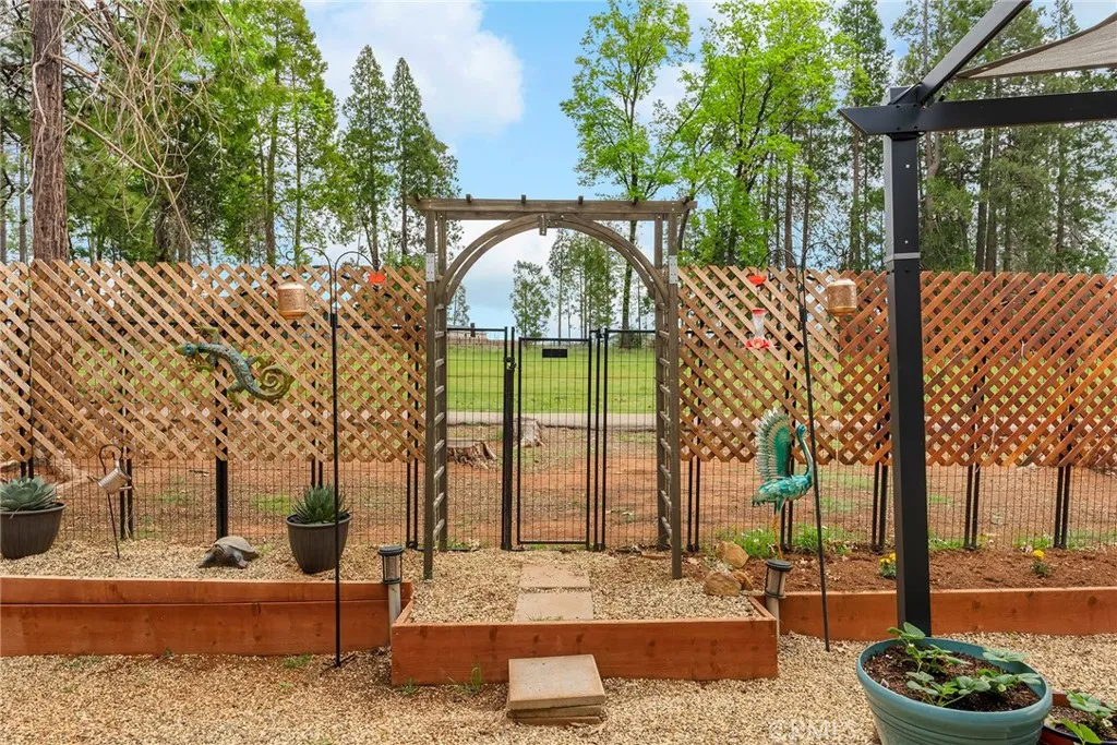 Additional image 37 of 13812 W Park Drive, Magalia, CA 95954