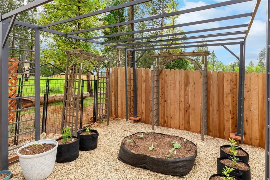 Additional image 36 of 13812 W Park Drive, Magalia, CA 95954