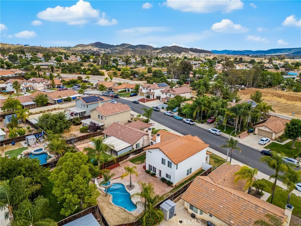 22154 Country Hills Dr, Wildomar, CA 92595