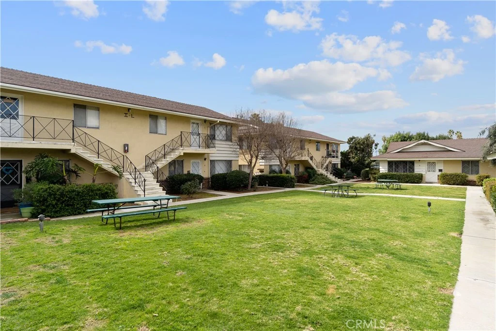 534 Roosevelt Road Unit N, Redlands, CA 92374