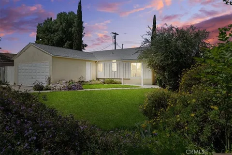 7953 Jamieson Avenue, Reseda, CA MLS: SR25079786
