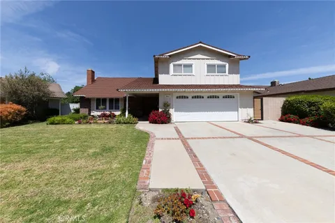 20211 Alta Hacienda Drive, Walnut, CA MLS: TR25079513