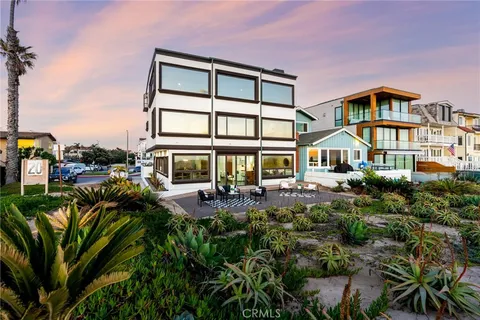 16601 S Pacific Avenue, Sunset Beach, CA MLS: OC24233664