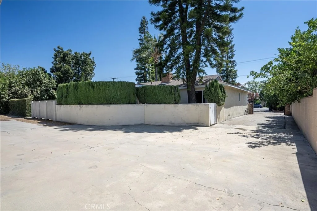 16017 Parthenia St, North Hills, CA 91343