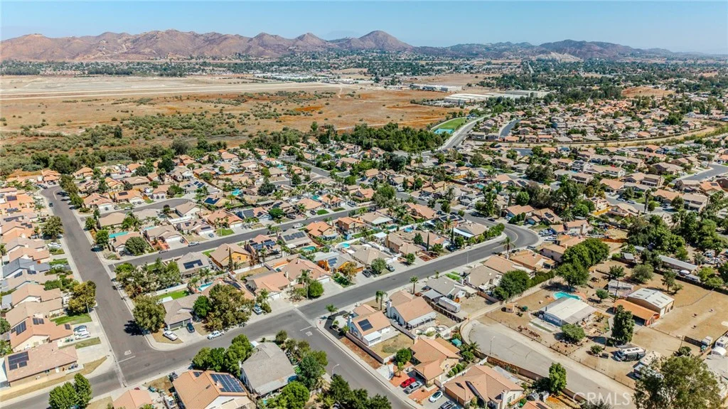 19415 Sweetwood Lane, Lake Elsinore, CA 92530