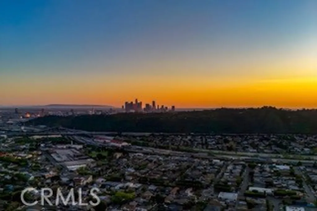 3620 Altamont, Los Angeles, CA 90065