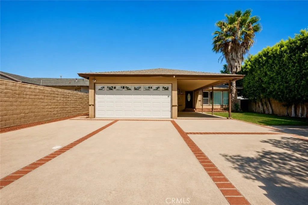 7112 Teesdale Ave, Los Angeles, CA 91605