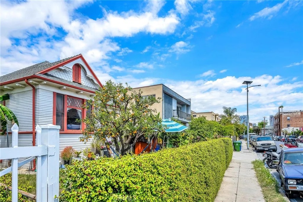 Additional image 37 of 2261 W 15th Street, Los Angeles, CA 90006