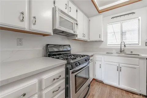 955 E 3rd Street Unit 304, Long Beach, CA 90802 - MLS#: PW25007014