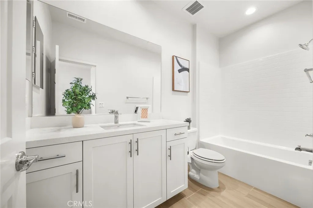 107 Tenor, Irvine, CA 92618