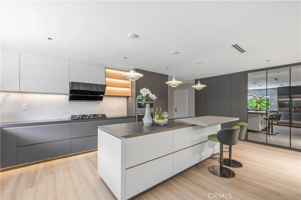 Additional image 10 of 18057 Medley Drive, Encino, CA 91316