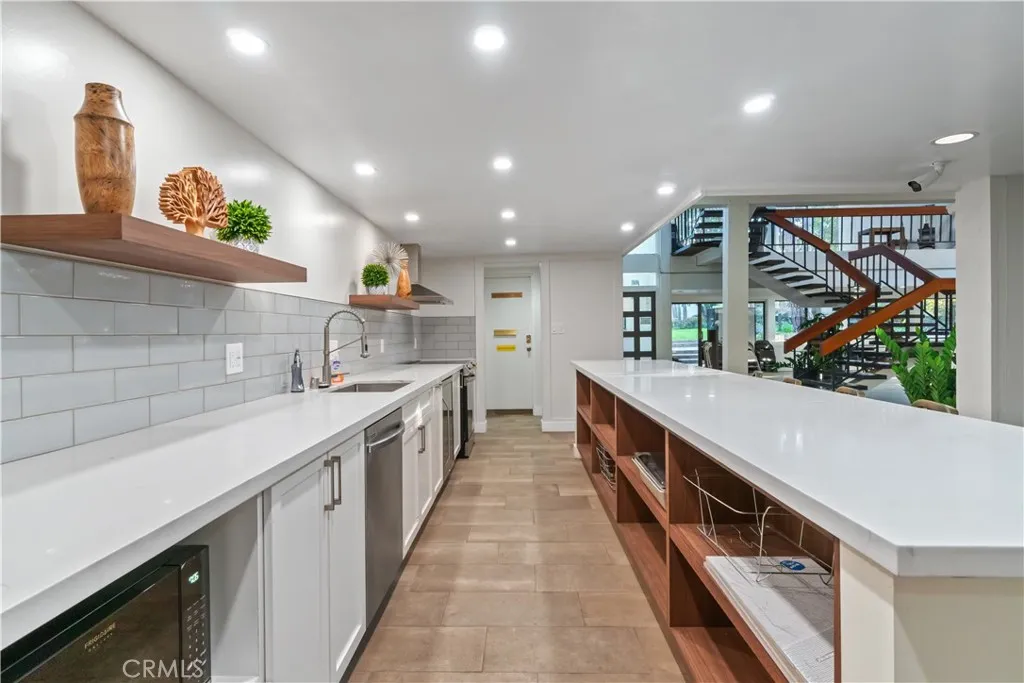 Additional image 85 of 8650 Gulana Ave, Playa Del Rey, CA 90293