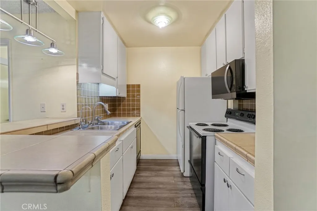 Additional image 56 of 8650 Gulana Ave, Playa Del Rey, CA 90293