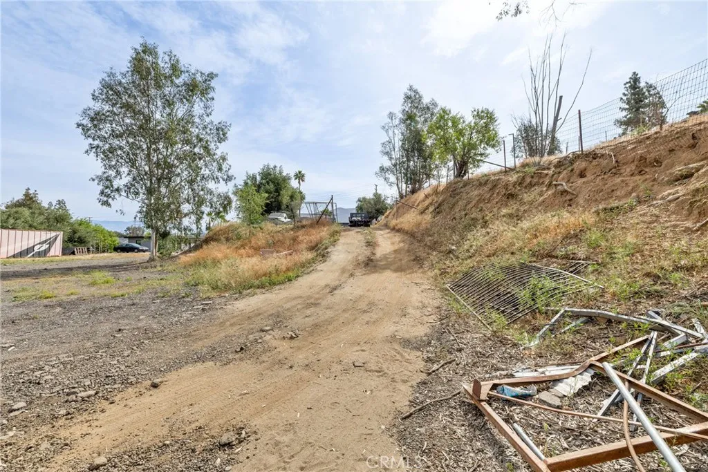 Additional image 63 of 2981 S La Cadena Dr, Colton, CA 92324