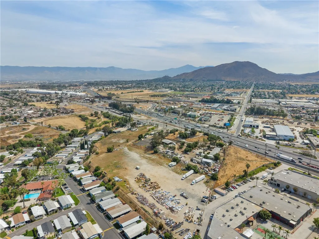 Additional image 40 of 2981 S La Cadena Dr, Colton, CA 92324