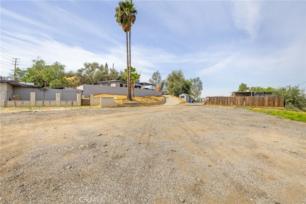 Additional image 11 of 2981 S La Cadena Dr, Colton, CA 92324