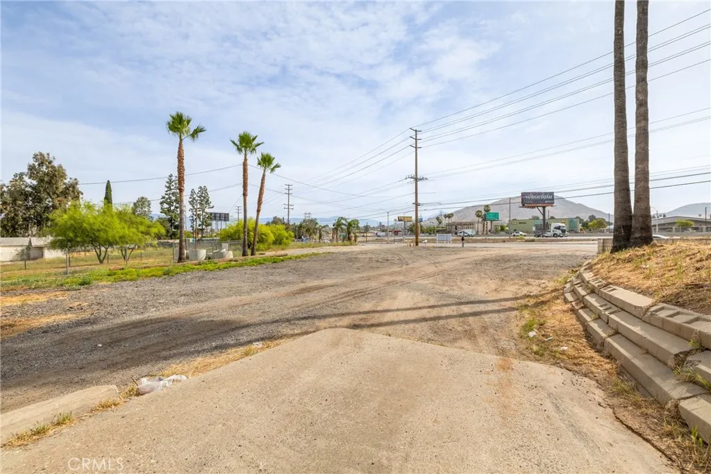 Additional image 56 of 2981 S La Cadena Dr, Colton, CA 92324