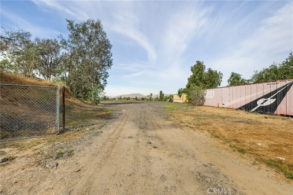 Additional image 57 of 2981 S La Cadena Dr, Colton, CA 92324