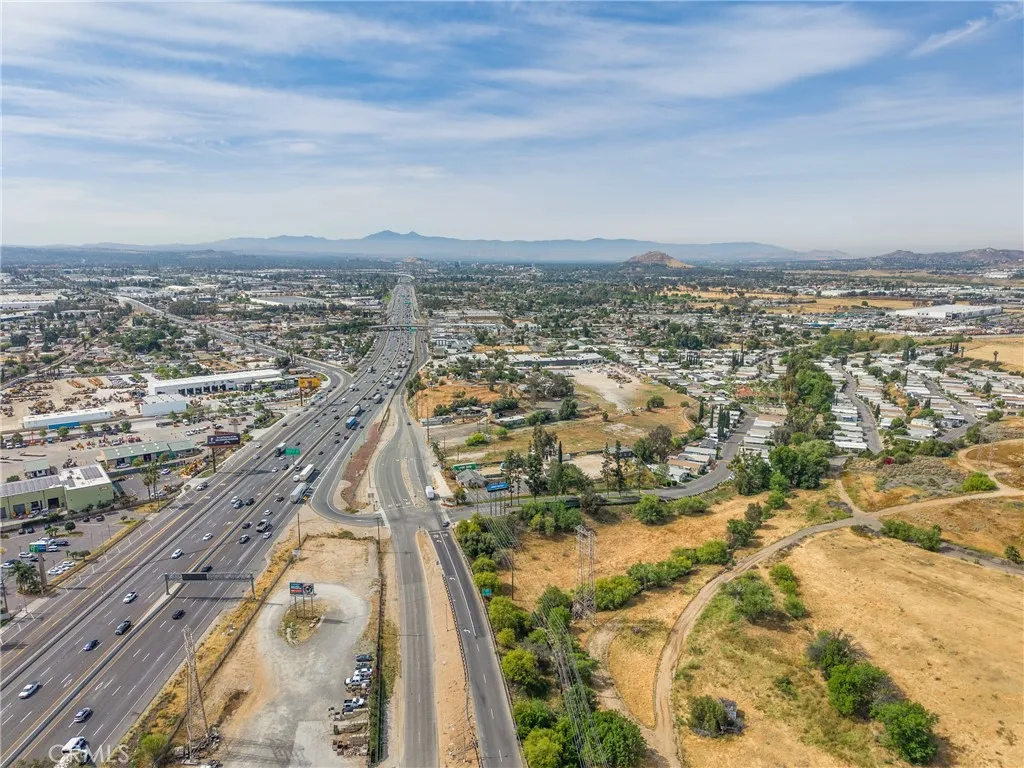 Additional image 76 of 2981 S La Cadena Dr, Colton, CA 92324