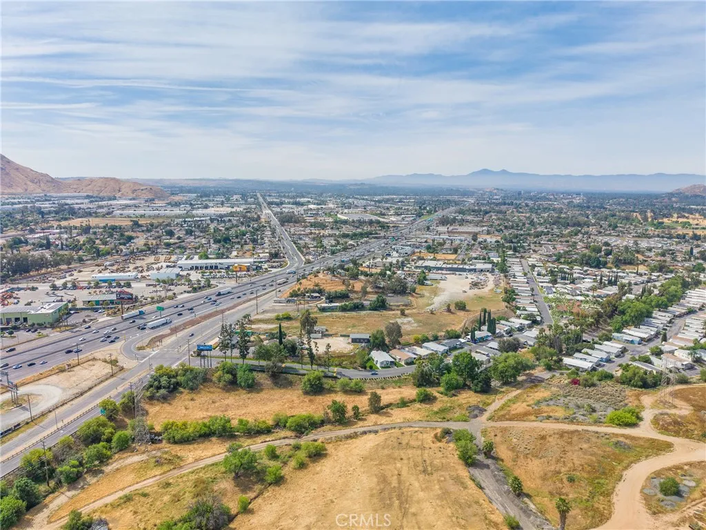 Additional image 37 of 2981 S La Cadena Dr, Colton, CA 92324