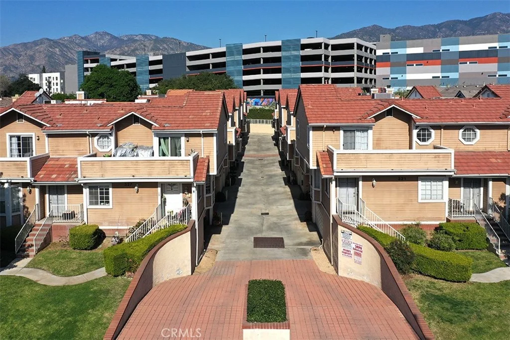 331 Genoa St Unit E, Monrovia, CA 91016