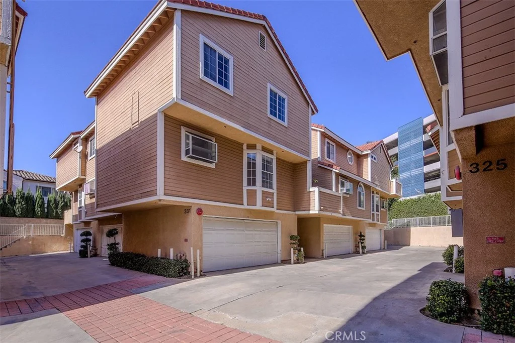 331 Genoa St Unit E, Monrovia, CA 91016 photo 4